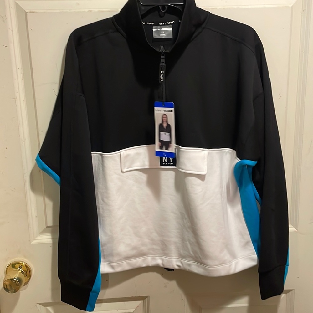 DKNY Sport Woman’s large pull over sweatshirt nice pouch snap - Picture 3 of 8